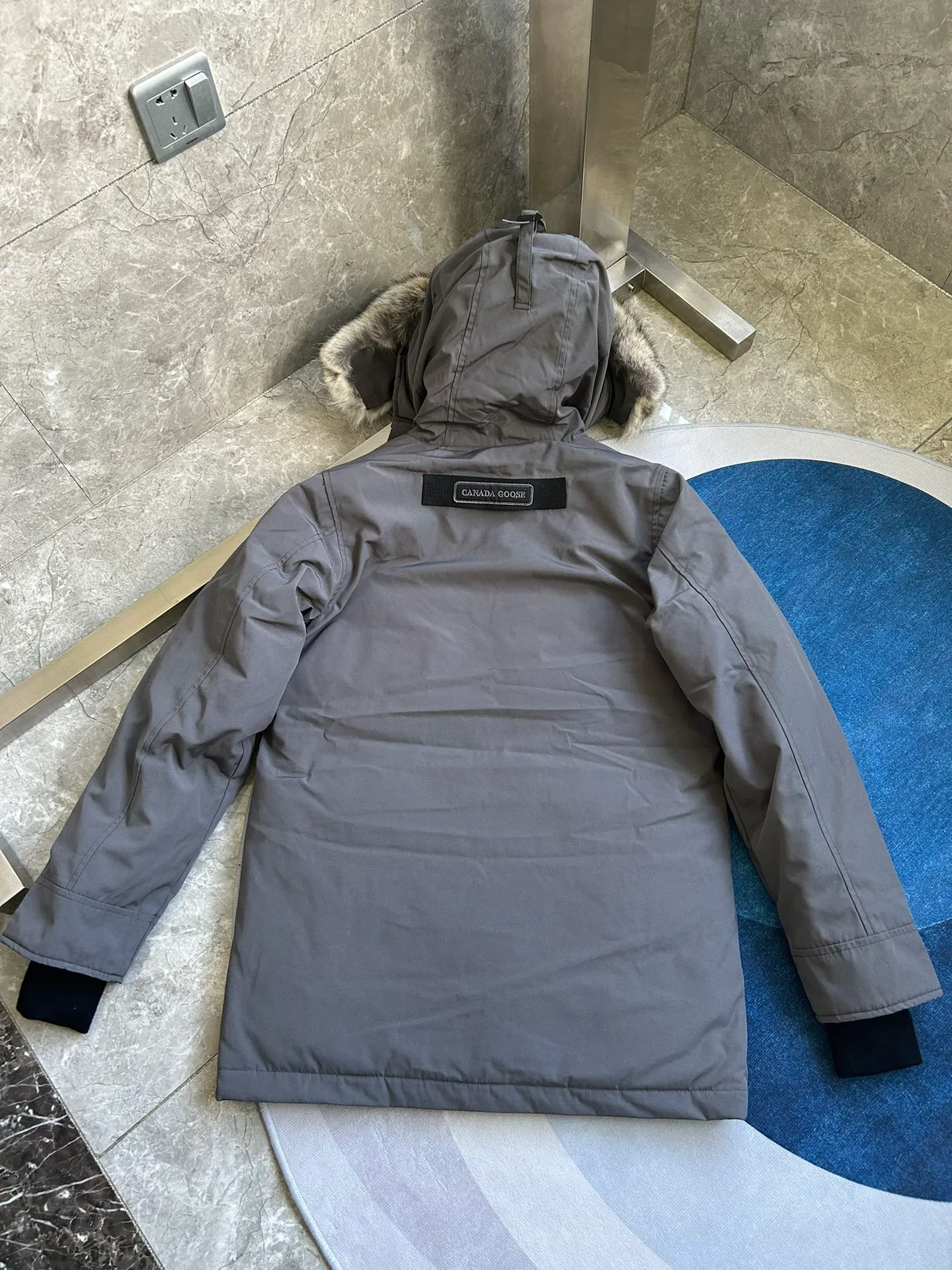 P720 Big Goose 13 Langford men's down jacket. Color (red label) black, dark blue, off-white, gray, gray camouflage. Color (black label) black black label, gray black label. Size: S. M. L. XL. XXL.